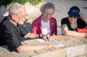 Elders meet with Danny Seidemann, founder of Terrestrial Jerusalem, to discuss E1 settlement plan, Jerusalem's holy sites. Photo: Maya Levin