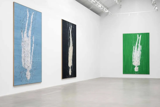 Im Wald ein Wesen gefunden, Paintings by Georg Baselitz, 2025 © Image courtesy of Georg Baselitz / Thaddaeus Ropac Gallery Paris