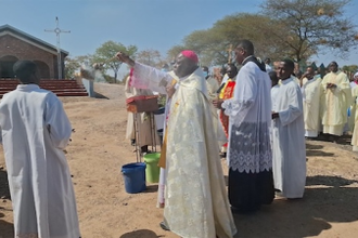 Bishop Ncube blesses the Mission