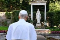 Pope in prayer at Borgo Laudato si' gardens, Castel Gandolfo