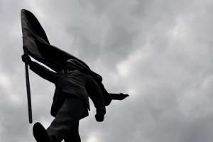 Man Blinded by Flag, by Banksy, Installed overnight 29 April 2026, Fibreglass © Christian Art