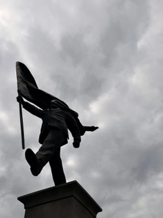 Man Blinded by Flag, by Banksy, Installed overnight 29 April 2026, Fibreglass © Christian Art