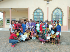 Peace education for dozens of young people in Mamfe diocese Image : ©ACN