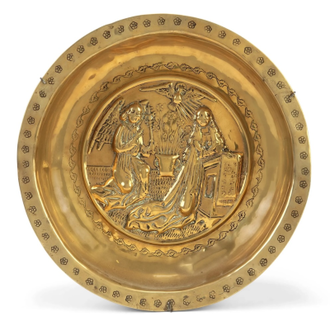 A German brass alms bowl, Nuremberg, 16th century, with depiction of the Annunciation © Sotheby's, Old Master Sculpture and Works of Art, 7 December 2010, lot 30