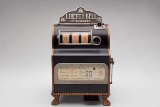 Liberty Bell 1898 Invented and made by Charles Fey & Co, San Francisco © Courtesy Joe Welch American Antique Museum, San Bruno, California
