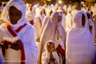 Orthodox Tewahedo worshippers at  Timkat festival, Lalibela © Ismael Martínez Sánchez/ACN
